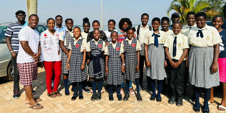 Mtoni Wa Kujali Africa Ministries